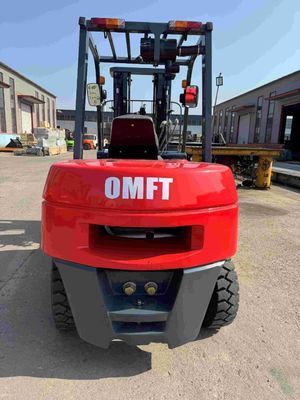 OEM and Spare Parts 4ton Diesel Forklift Trucks with Mitsubishi S4s Isuzu Engine
