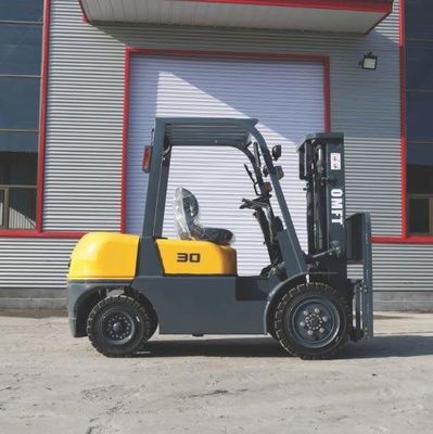 4.5ton Chinese Diesel Forklift with Side Shift Fork Positioner and 2800mm Min. Width
