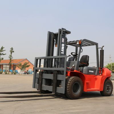Chinese Engine 8ton Diesel Forklift with Pneumatic Tyres and Side Shift Fork Positioner