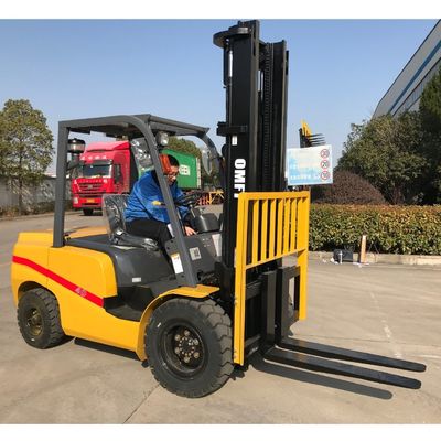 4.0t 4ton 4 T Diesel Forklift with Automatic Transmission Min. Turning Radius 2530mm