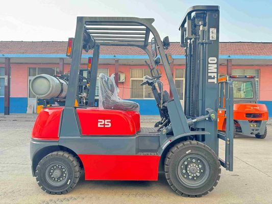 Fuel Gasoline and Natural Gas 2.5tons Lp Gas Forklift with Japan Nissan Engnine