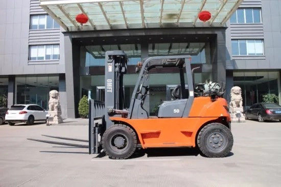 6ton/5ton/7ton Petrol Gasoline LPG Forklift Toyota Model for Heavy Duty Applications