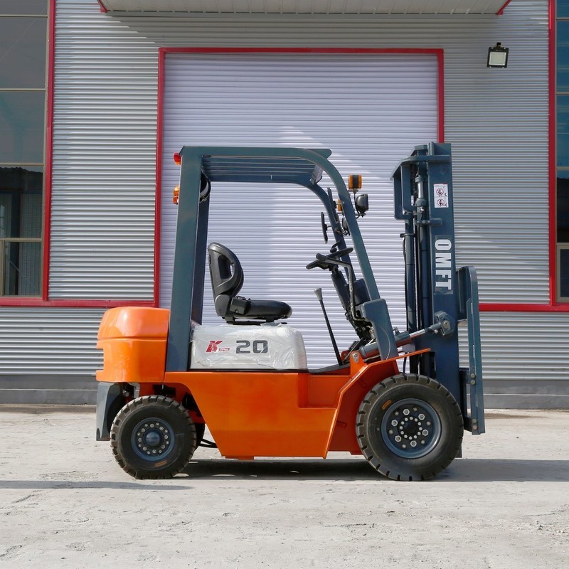2ton 2t Four Wheel Diesel Forklift Truck CPCD20 Warehouse Forklift with 4110mm Min. Width